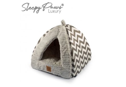 Plush Cat Pyramid Bed