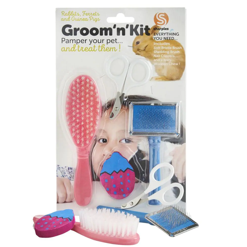 Small 'N' Furry Groom 'N' Kit
